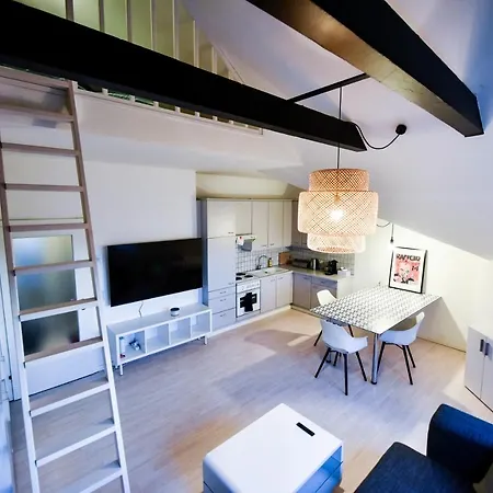 Apartment Skyhigh Studio Stp Sankt Poelten